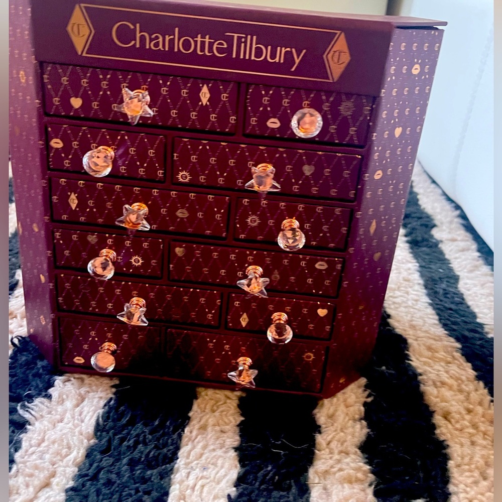 Charlotte Tilbury 2023 Advent box jewelry box empty